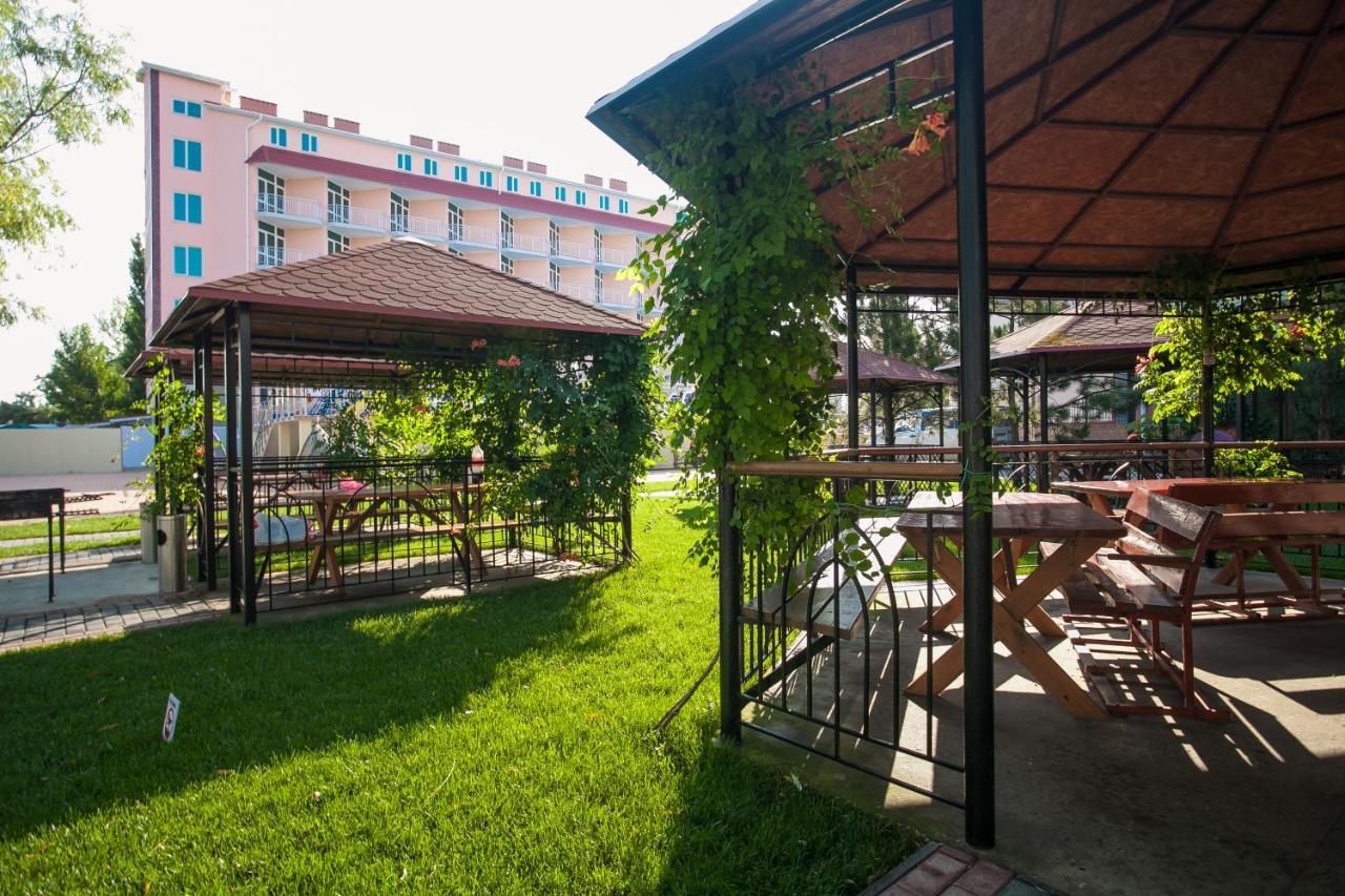Hotel Natali زاتوكا المظهر الخارجي الصورة
